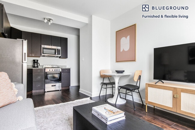 Photo - 1400 N Lake Shore Dr Unit FL22-ID549