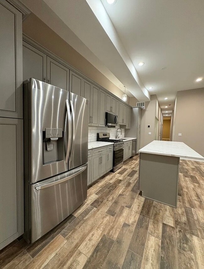 Photo - 3301 W Evergreen Ave Unit 2