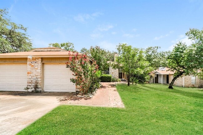 Building Photo - 9903 Hundred Oaks Cir Rental