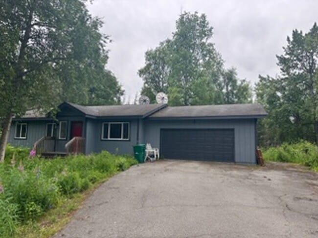 3 BEDROOM | 1 BATHROOM | 2 CAR GARAGE | 2 ... - 3 BEDROOM | 1 BATHROOM | 2 CAR GARAGE | 2 ... House
