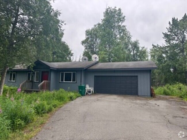 Building Photo - 3 BEDROOM | 1 BATHROOM | 2 CAR GARAGE | 2 ... Rental