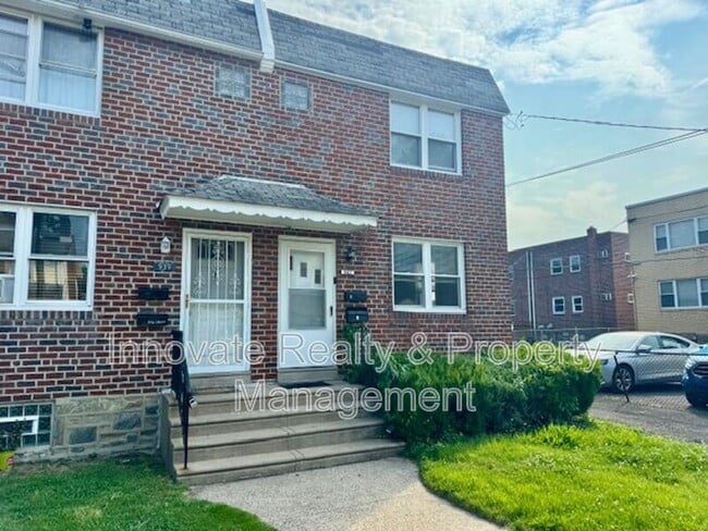 Photo - 941 Afton St House
