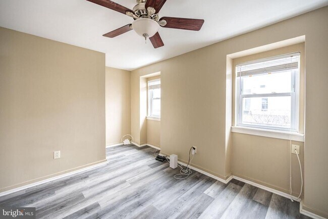 Photo - 2220 Fitzwater St Unit 2