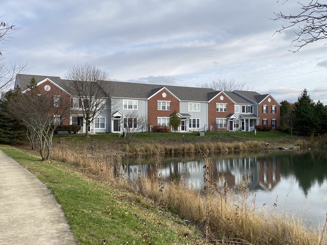 Photo - 213 Springbrook Trail S Townhome