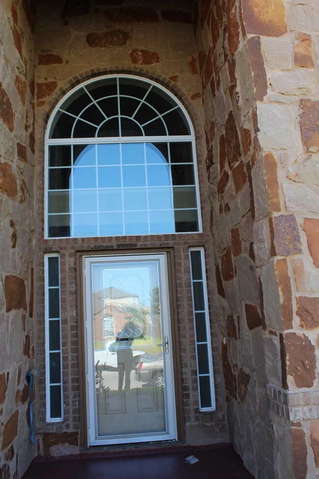 Photo - Over 3000 square feet with 3 car garage!