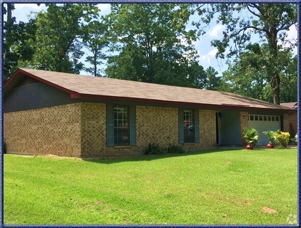 Building Photo - Beautiful Country Place in Haughton Rental