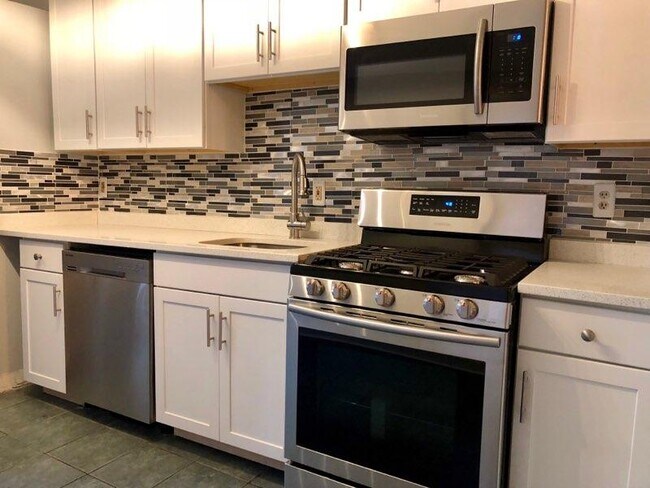 Photo - 709 S Broadway Unidad 2A