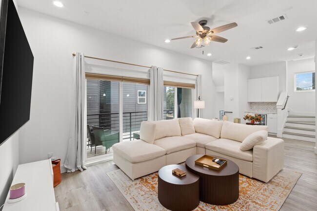 Photo - 517 Schweikhardt St