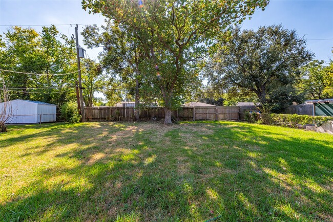 Photo - 10914 Keese Dr