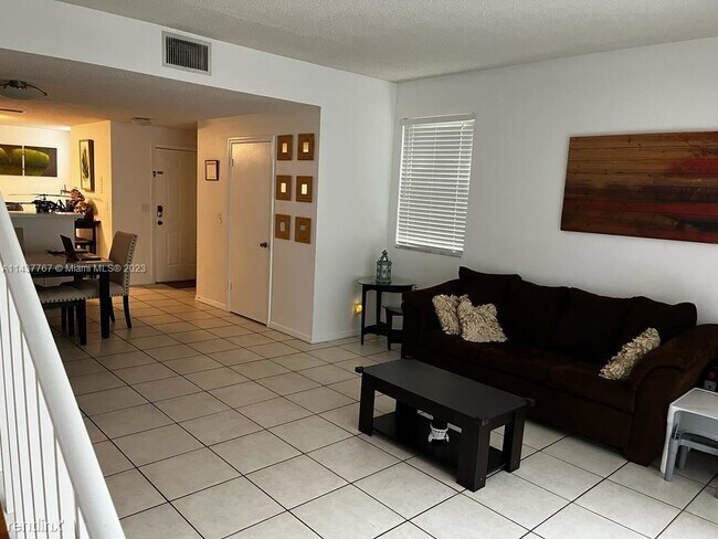 2 br, 2.5 bath Townhome - 1050 Sorrento Dr... - 2 br, 2.5 bath Townhome - 1050 Sorrento Dr...
