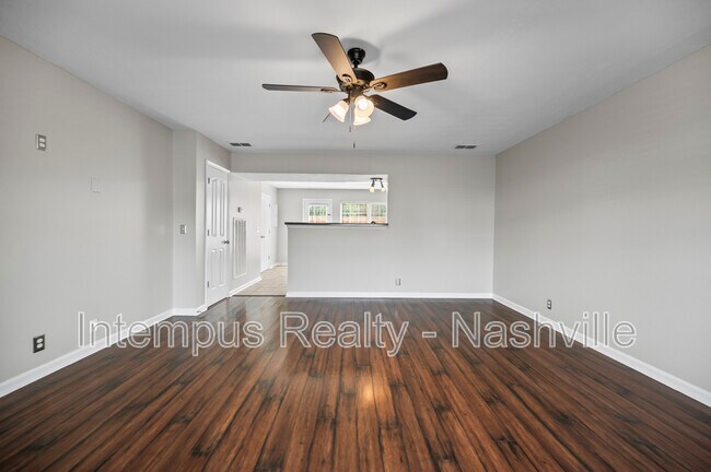 415 Shoshone Pl