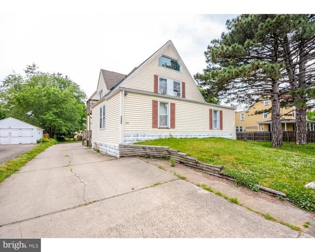 Building Photo - 330 S Fairview St Unit A