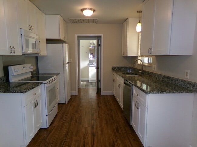 Building Photo - 1132 Ponderosa Dr Rental