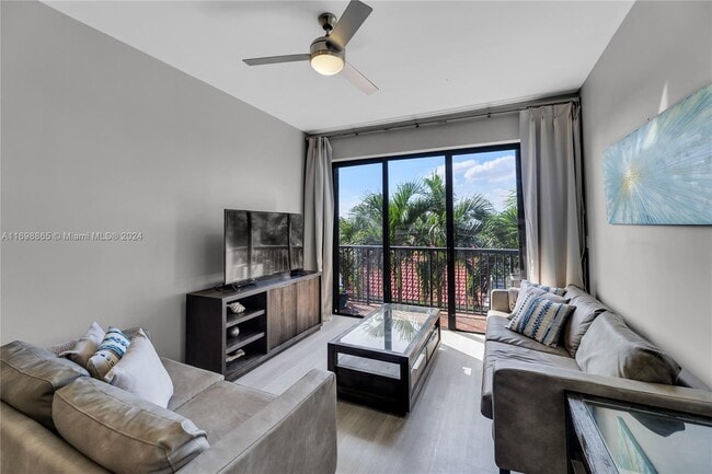 Photo - 8816 Collins Ave Unidad 206