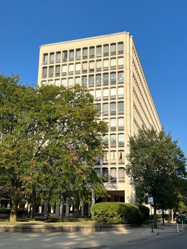 Photo - 1400 E 55th Pl Condo Unit 313S