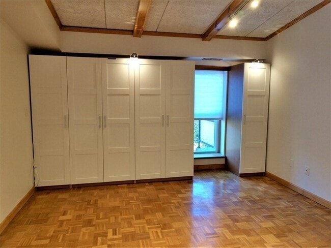 Photo - 20 Broadlawn Dr Unit 20B
