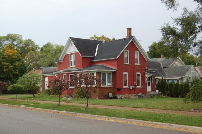 Photo - 1629 Johnson St