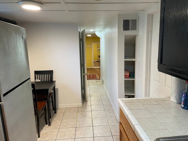 Photo - 123 N Edison Ave Unit Studio apt