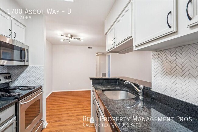 Photo - 1700 Ascot Way Unit D