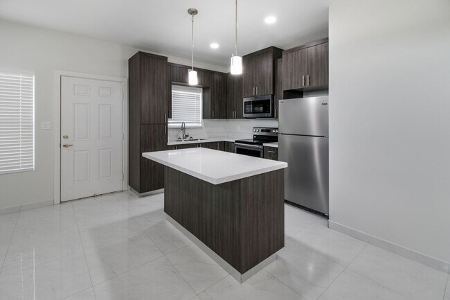 Photo - 1413 N Inspiration Blvd