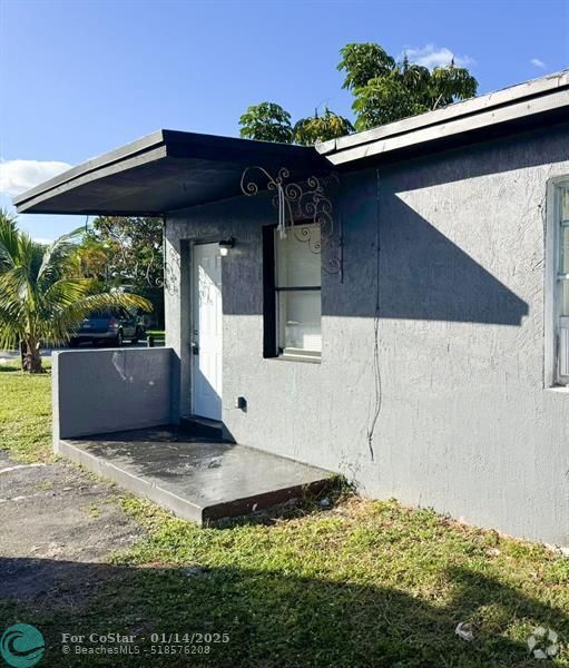 Building Photo - 1816 NW 24th Terrace Rental