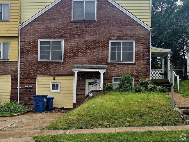 Building Photo - 7004 Glenmore Ave Rental