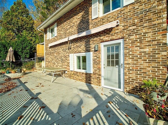Photo - 16 Maiden Ln