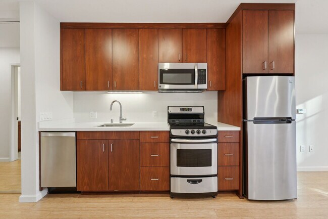 Addison Arts Apartments