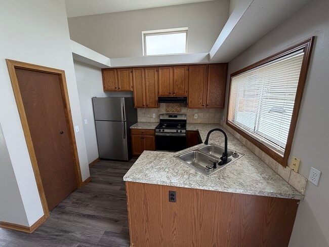 Photo - 4541 Brookmeadow Ct SE