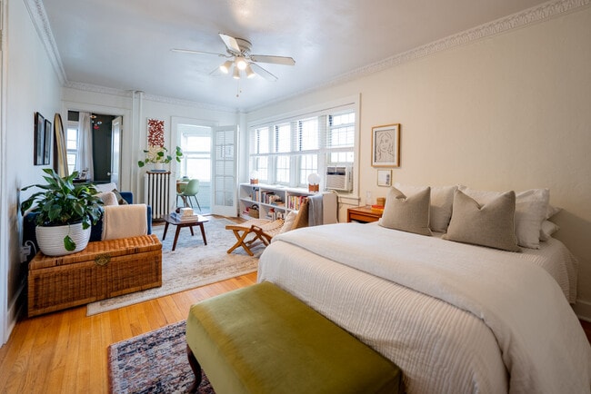 Washington Irving - Washington Irving Apartments