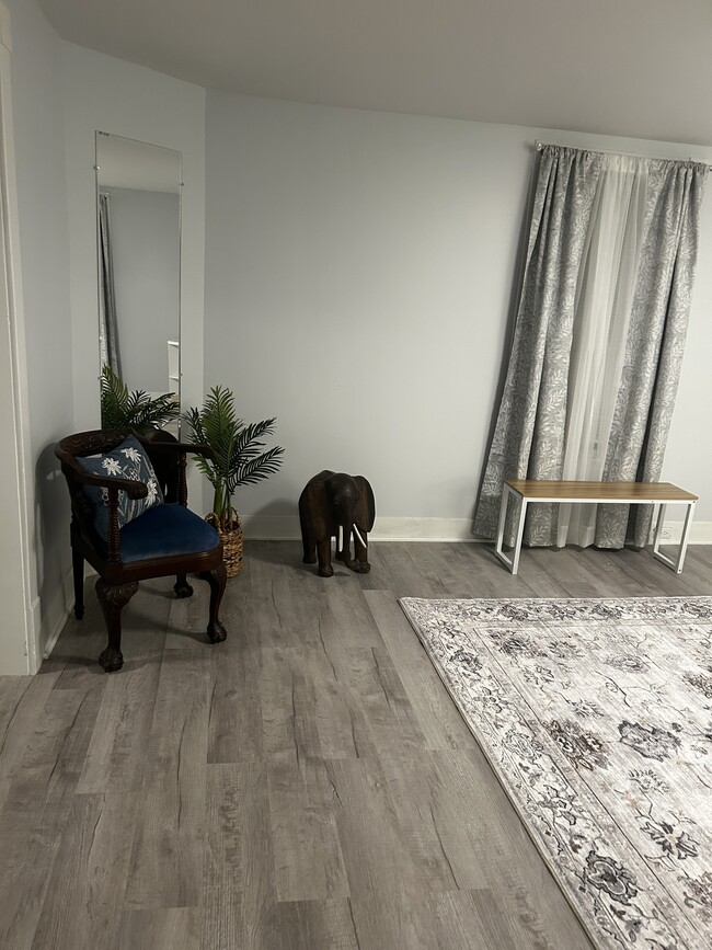 Building Photo - 89 2nd St Unit A