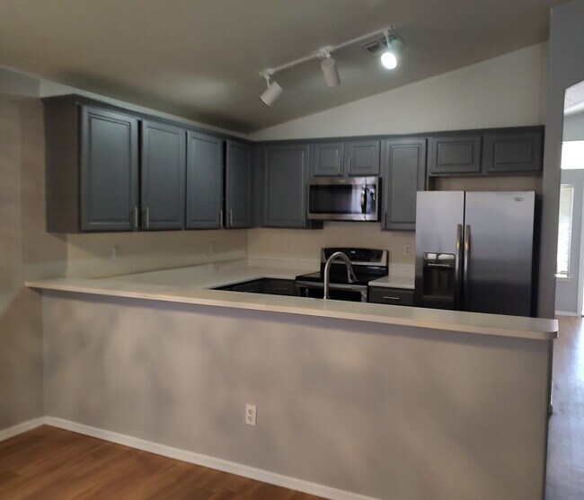 Photo - Great Home in Glendale