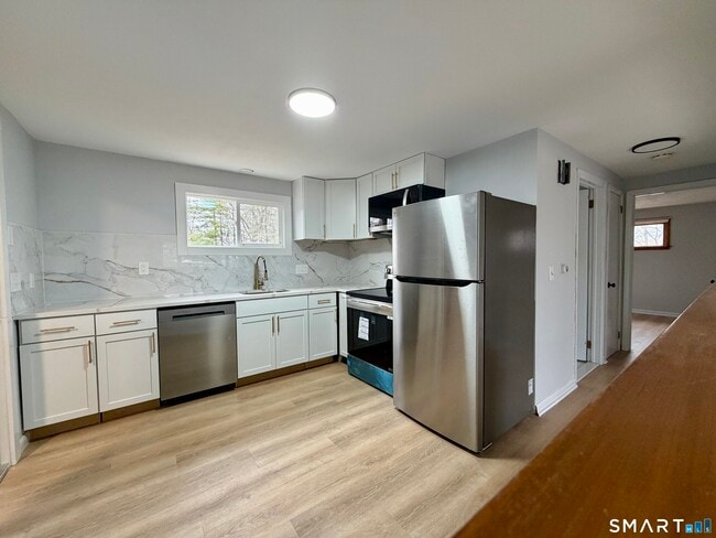 Photo - 164 Sycamore St Unit 2R