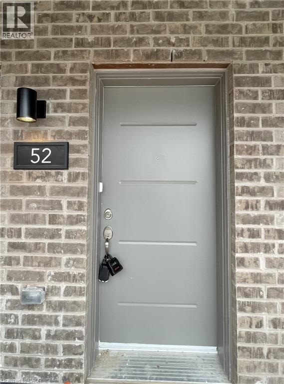 Photo - 205 W Oak Trl