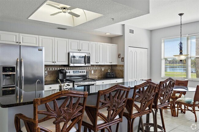 Building Photo - 5320 Hyland Hills Ave Rental