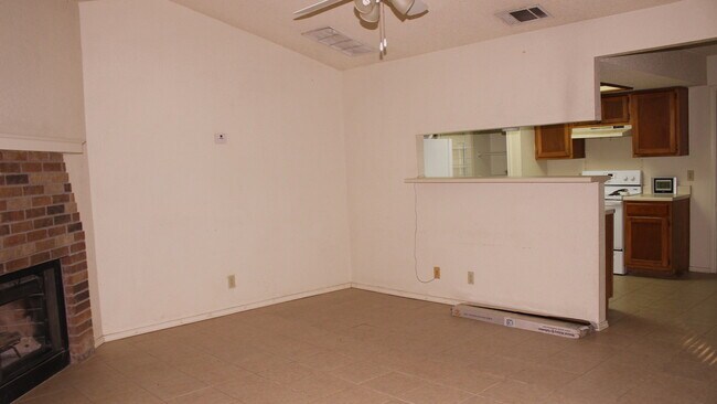 Photo - 9406 Kempler Dr Unidad B