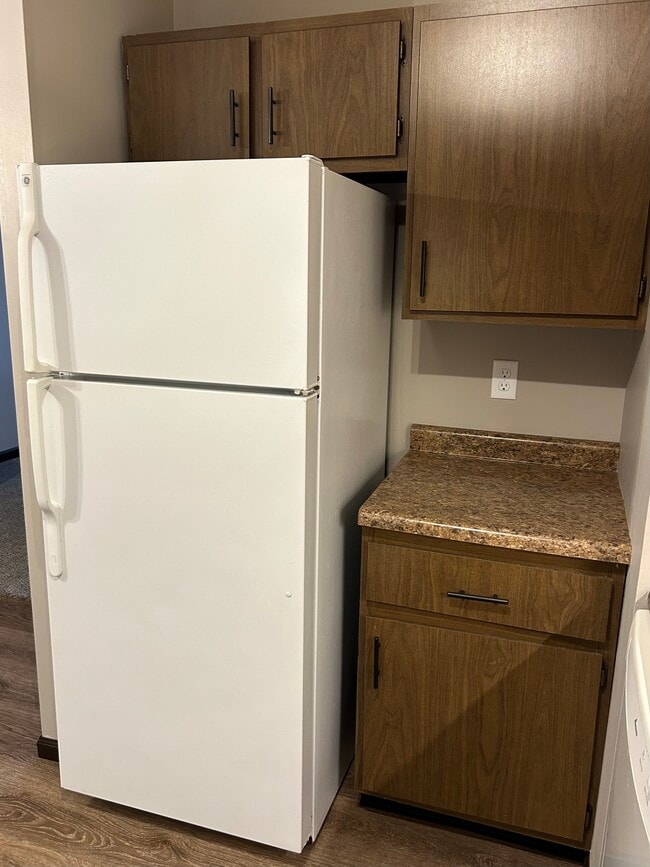 Photo - 1614 E Harding Dr