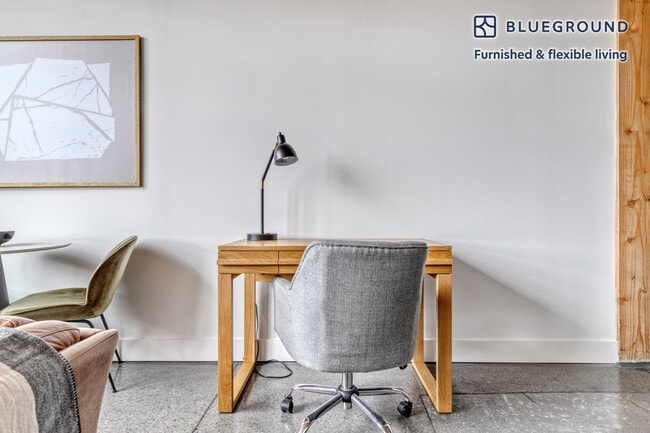 Photo - 2061 N Southport Ave Unidad FL3-ID567