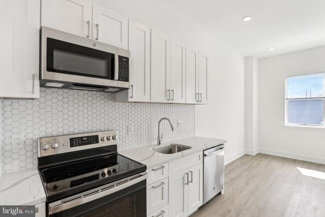 Photo - 1622 Point Breeze Ave Unit 410