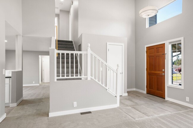 Photo - Inviting Everett Home Featuring 3 Bedrooms, Fireplace, and Fully Fenced Backyard