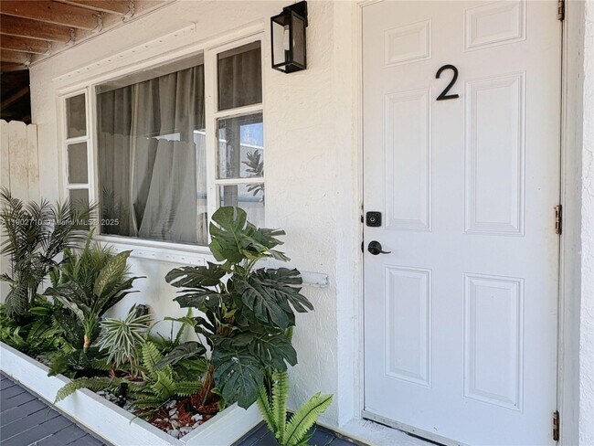 Photo - 1726 Thomas St Unit 2