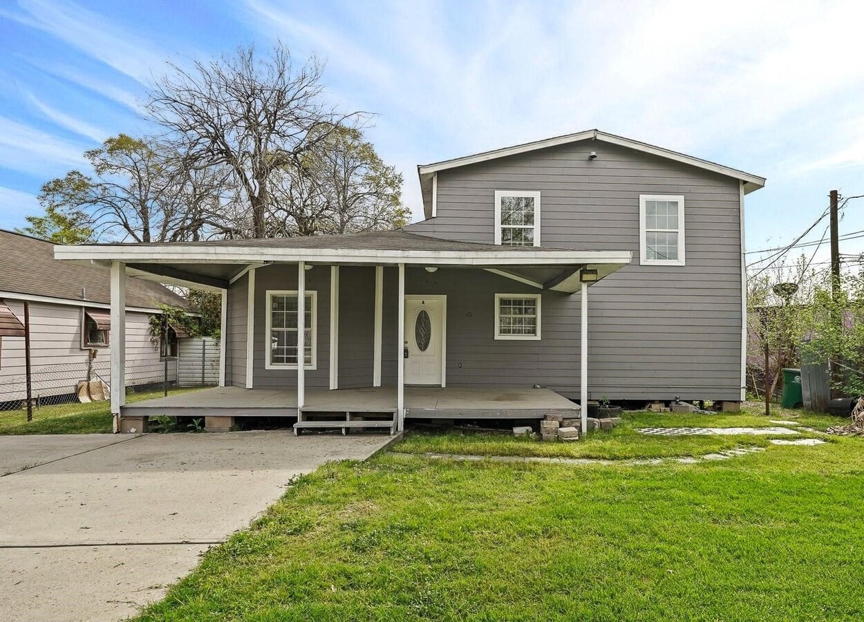 Photo - 726 McDaniel St