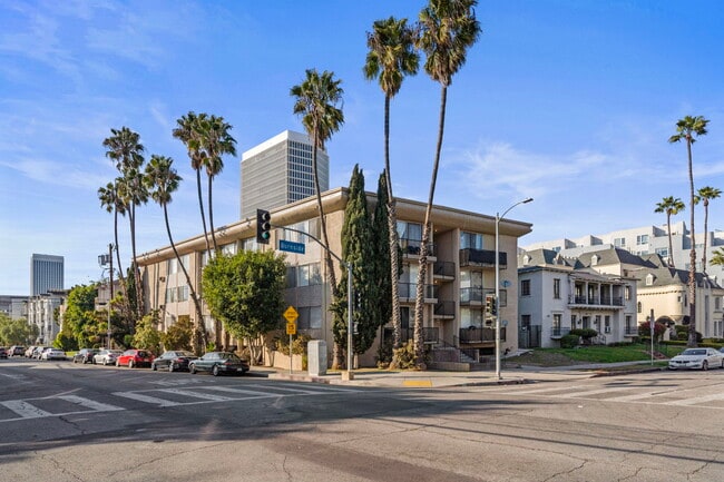 Photo - 5555 W 8th St