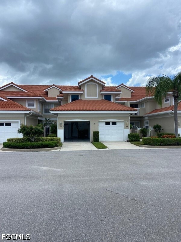 Building Photo - 5130 Cobble Creek Ct Unit B202