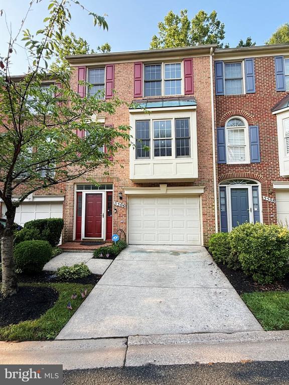 Building Photo - 5506 Whitley Park Terrace