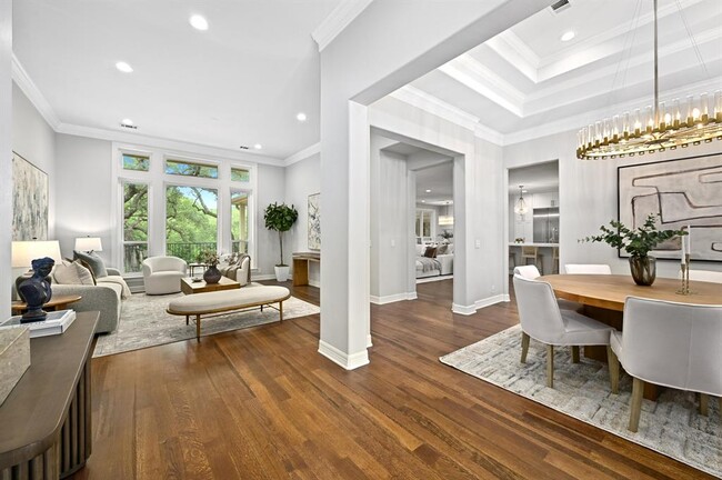 Photo - 2704 Regents Park