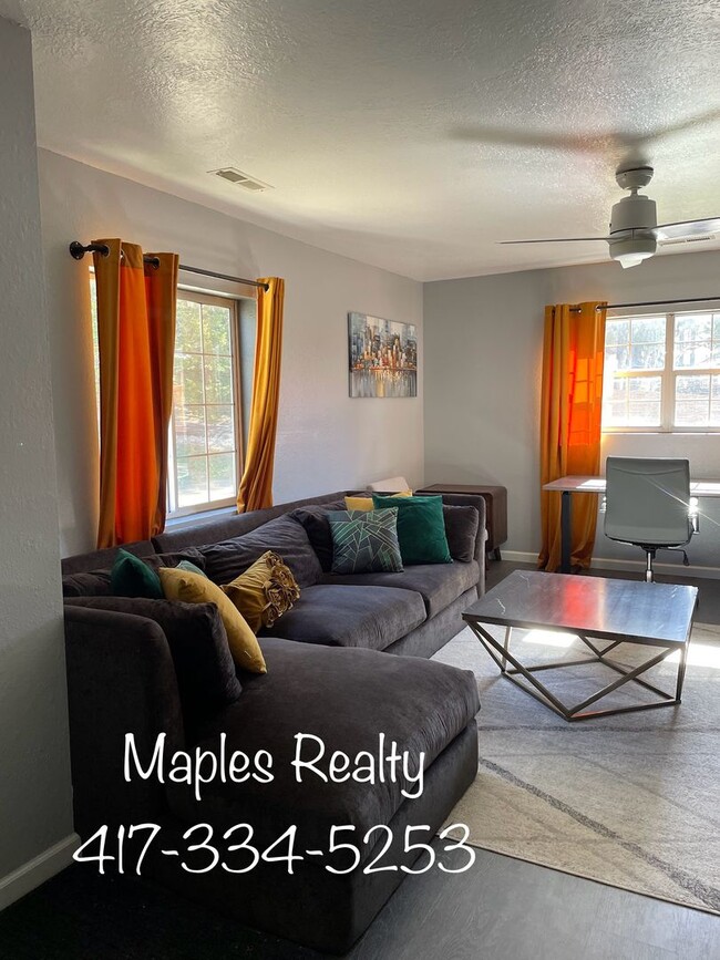 Photo - 4 bedroom, 2 bath furnished HOUSE in the H...