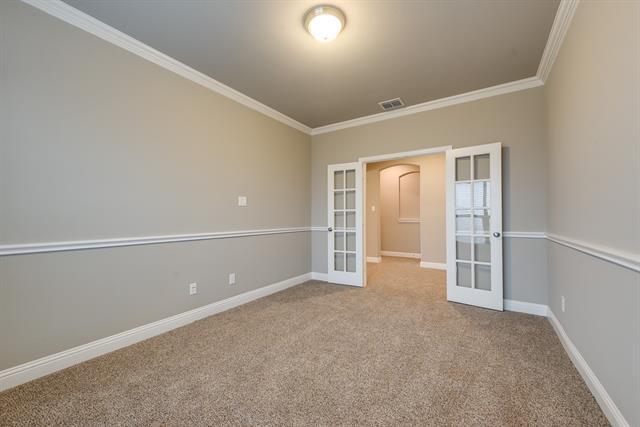 Photo - 1400 River Oak Ln