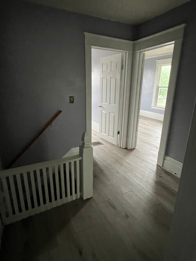 Photo - 208 Maple Ave