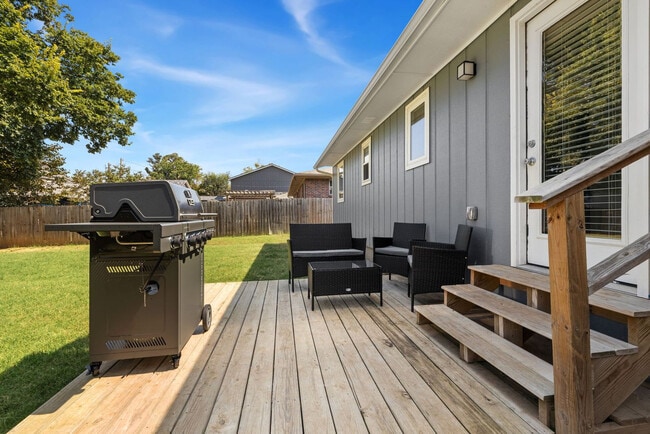 Photo - 804 SW 2nd St Unit ID1302335P